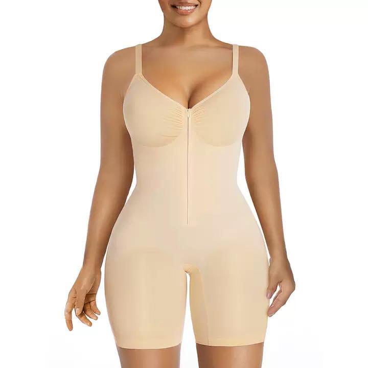 Fashion Couture seamless sculpting bodysuit with tummy control, designed for all-day shaping and smooth silhouette.