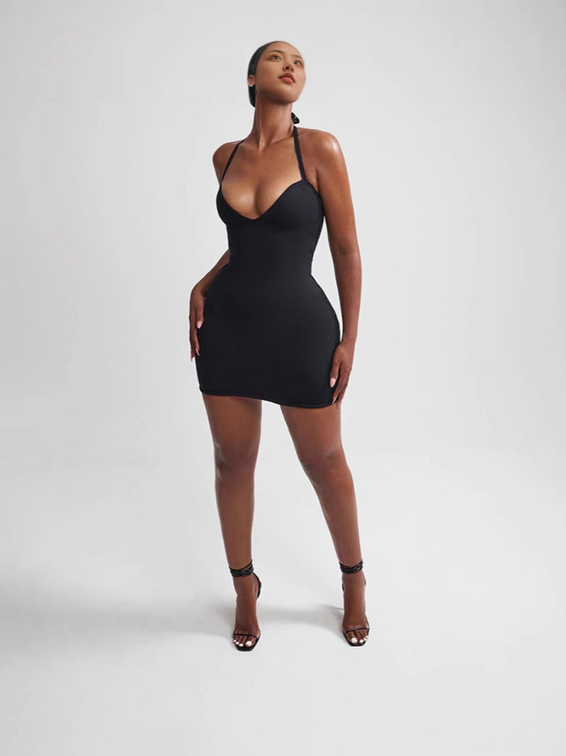 Fashion Couture sleeveless V-neck bodycon dress, fitted design with a V-shaped neckline, perfect for stylish evening wear.
